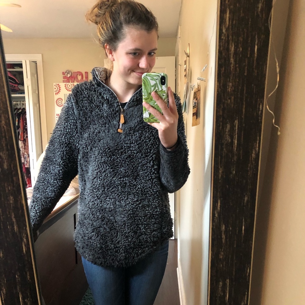 Simply southern pull over